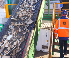 experts-recycled-wood-chips